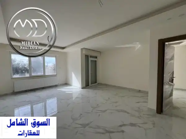 شقة دوبلكس فاخرة للبيع في خلدا: رووف خاص، إطلالة بانورامية ساحرة وتشطيبات سوبر ديلوكس (رقم 9738)