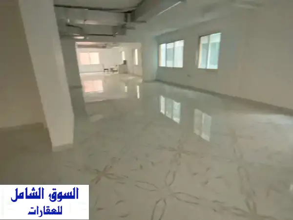 مكتب 230م² للإيجار السنوي بعجمان المويهات 3 |...