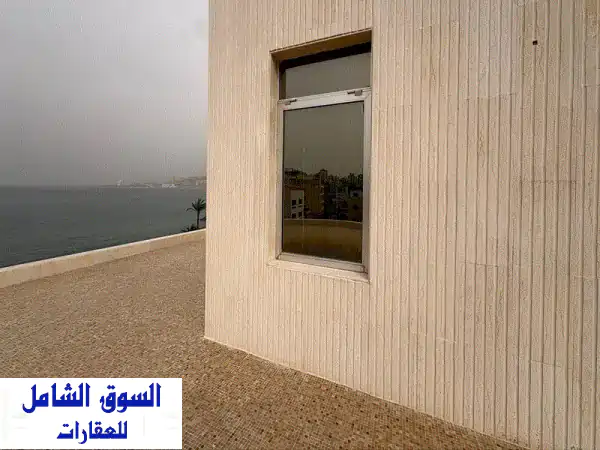 امتلك مكتب أحلامك في جونيه: 80م² مع تراس 160م²...