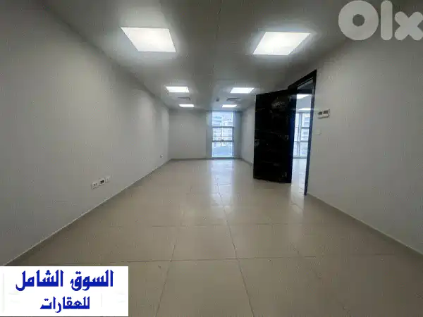 Office for Rent in Ramlet Al Baydahمكتب للإيجار في الرملة البيضاء