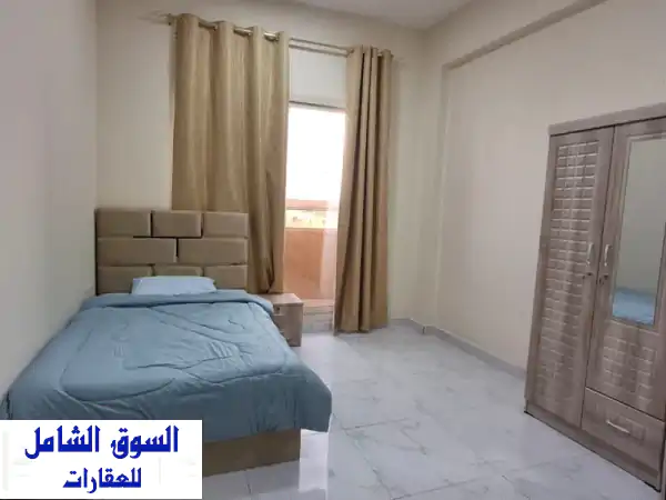 غرفة في شقة مشتركه حمام مشترك موقع مميز ونظيفة...