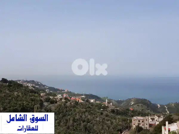 فيلا مستقلة فاخرة للبيع في غدراس: إطلالة...