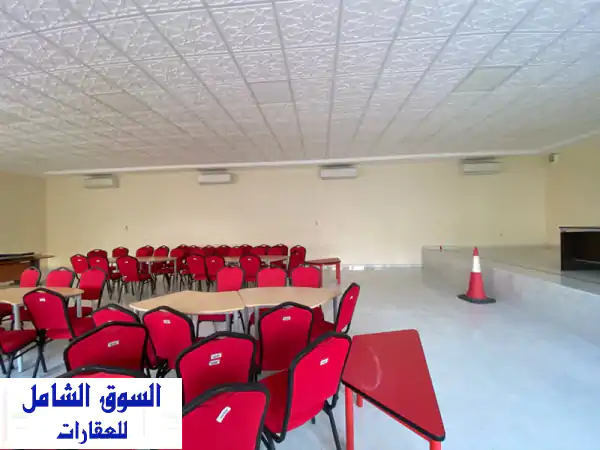 فرصة استثمارية ذهبية: مركز تعليمي/تجاري...