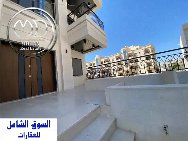 شقق فاخرة للبيع بدير غبار: أرضي وشبه أرضي جديدة 150م...