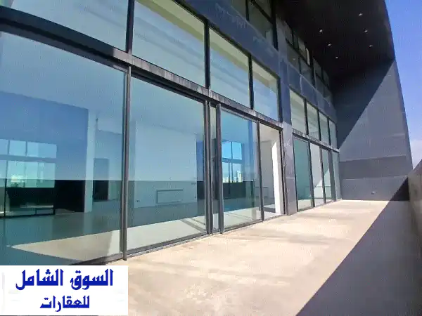 بنتهاوس فاخر للبيع في الأشرفية: مسبح خاص، إطلالات...