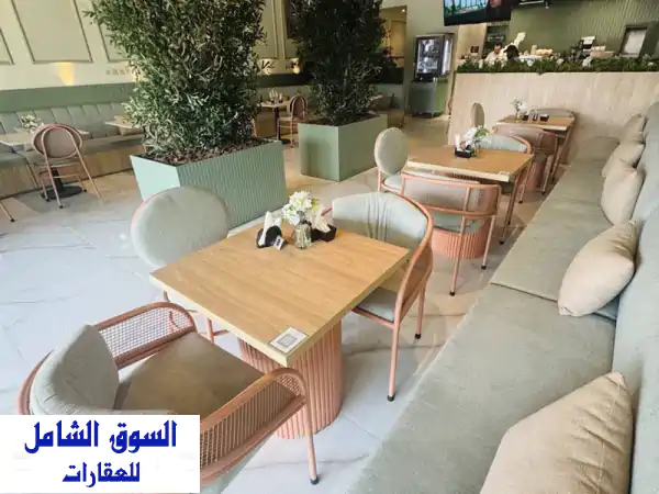 للتقبيل: كافية/لاونج فاخر وجاهز بالرياض | موقع استراتيجي (جامعة الملك سعود وحي السفارات) | شاشة عملاقة