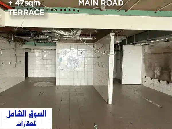 محل تجاري فاخر للإيجار في الروشة ML524 - موقع...