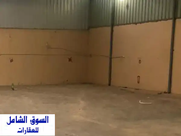 مستودع 320م² للإيجار بالهملة الصناعية، البحرين | موقع استراتيجي، كهرباء 3 فاز، بـ 550 دينار!