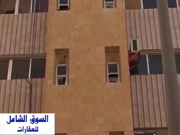 فرصة استثمارية ذهبية في الجهراء! مجمع تجاري ضخم...