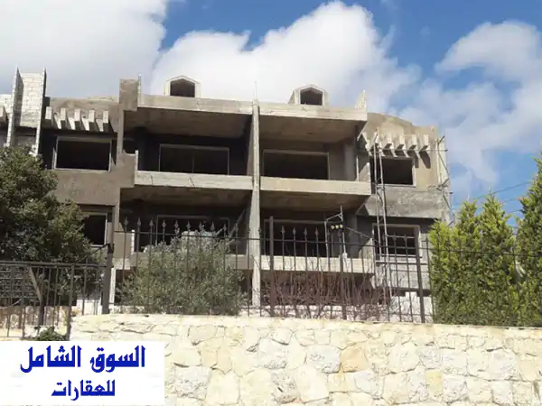 فرصة استثمارية كبرى: مبنى ضخم للبيع في ادّه، جبيل 2200...