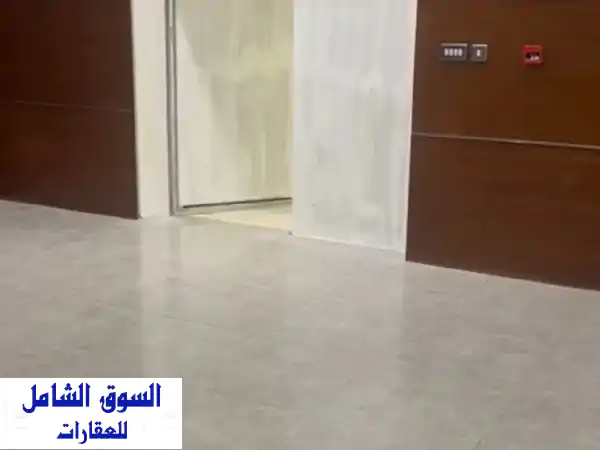 فرصة لا تعوض: مكتب إداري فاخر للإيجار 95م في قلب...