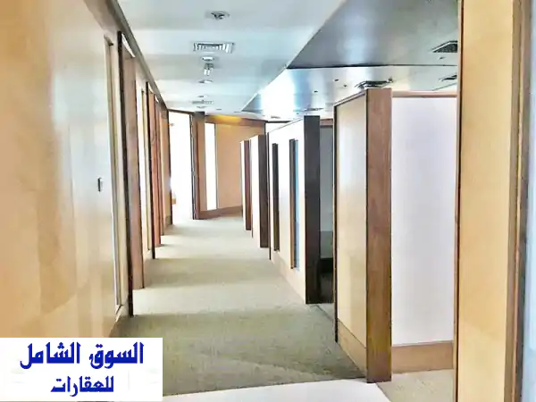 مكاتب للايجار: طابق كامل 550م+ بإطلالة بحرية في...