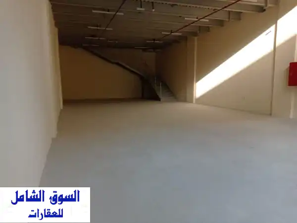 فرصة ذهبية: مستودع سنوي ضخم للإيجار بالجرف 3 عجمان -...