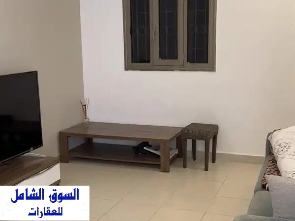 فرصة لا تعوض! شقة رووف مميزة للإيجار بالرميثية | صالة...