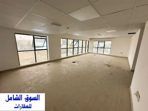 فرصة استثنائية: مكتب إداري جديد (أول ساكن) بمساحة...