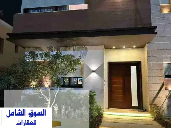 دوبلكس فاخر للبيع بأزار التجمع الخامس: جوار هايد...