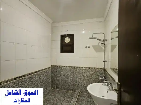 شقة فسيحة للإيجار في سلوى قطعة 1: 3 غرف نوم ماستر، ديوانية، شامل الماء والكهرباء 🏠