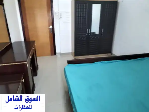 فرصة سكنية مميزة! شقة غرفتين وصالة للإيجار في الروضة...