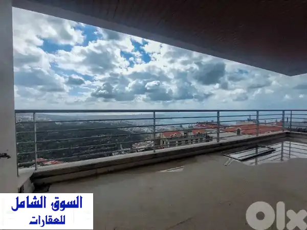 شقة فخمة للبيع في الرابية المتن: 230 م²...