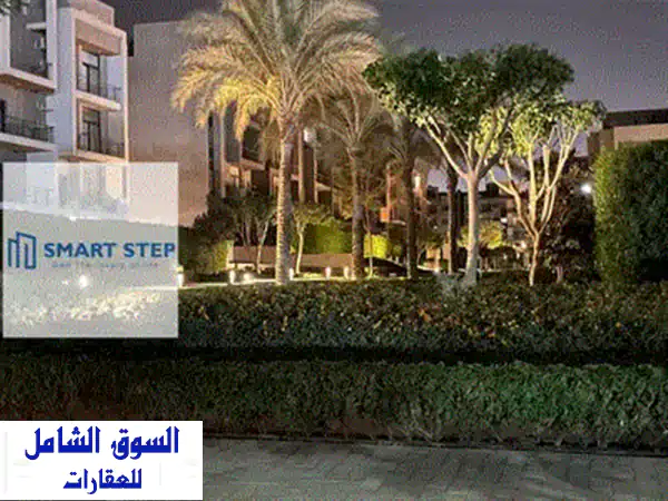 دوبلكس فاخر للبيع بأزار التجمع الخامس: جوار هايد بارك وAUC، تقسيط وموقع استثنائي | 205م²