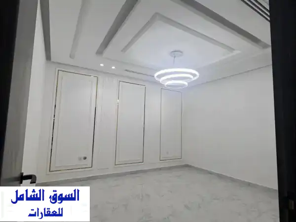 فرصة العمر: فيلا جديدة للبيع في الحليو 2 عجمان | تشطيب سوبر ديلوكس، 5 غرف، مسبح خاص