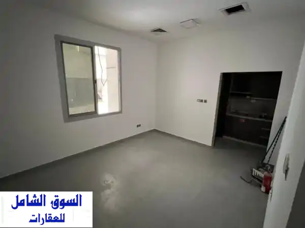استوديو للإيجار السنوي بالروضة عجمان: طابق أرضي،...