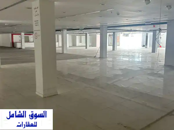 فرصة استثمارية ذهبية: معرض تجاري ضخم...