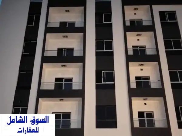 فرصة استثمارية ذهبية: مبنى سكني جديد بالكامل...