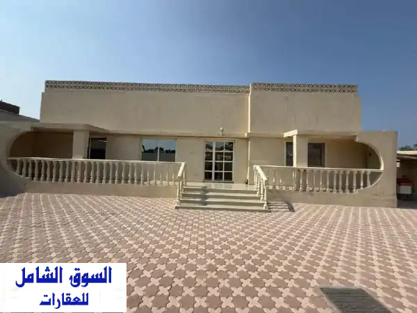 فرصة استثمارية ذهبية: بيت عربي زاوية للبيع في...