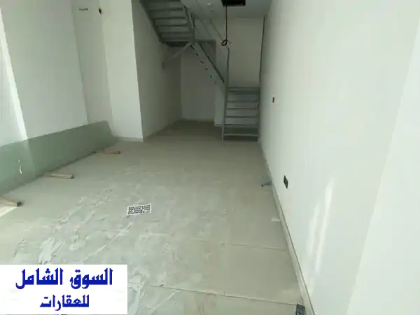 فرصة استثمارية ذهبية: محل ميزانين تجاري ضخم...