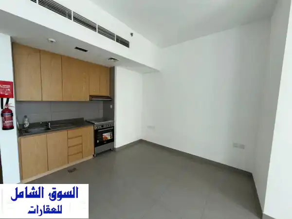 استوديو الأحلام الفاخر في الممشى الشارقة | تملك حر، بلكونة واسعة، بسعر 470,000 درهم! (جاهز للسكن أو الاستثمار)