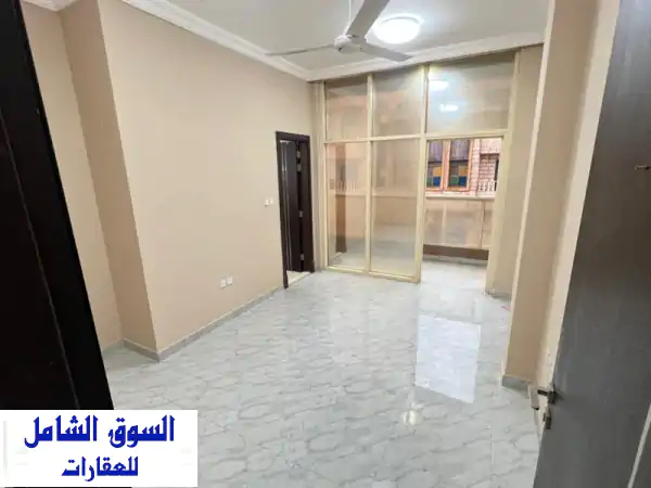 شقة عائلية مميزة للإيجار السنوي بالروضة، عجمان | 3 غرف...