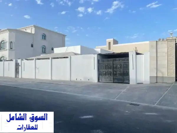 استثمار العمر وراحة الأسرة: فيلا فخمة للبيع...