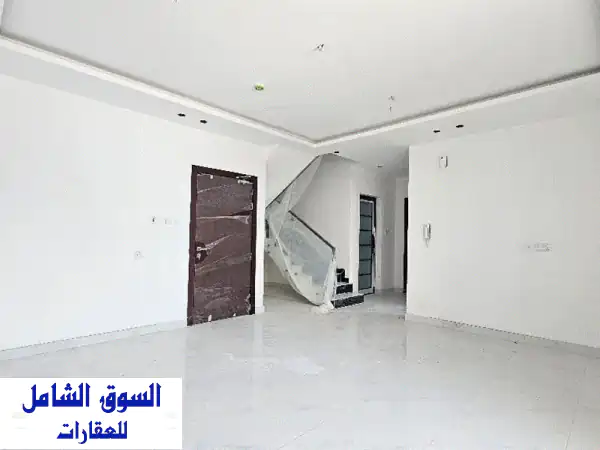 شقة دوبلكس فاخرة للبيع بالحد، البحرين | جديدة،...