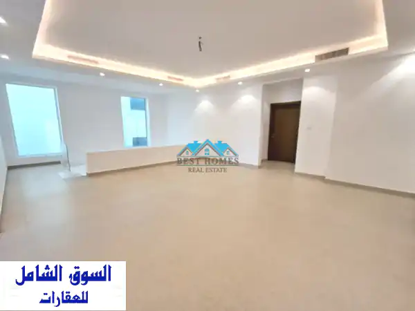 استأجر دوبلكس فاخر بأبو فطيرة: 5 غرف ماستر، ديوانية خاصة، ومواقف لـ 4 سيارات - 2300 د.ك