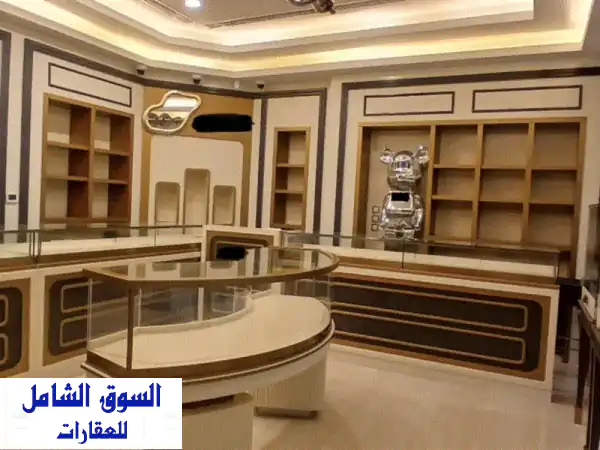 فرصة استثمارية نادرة: محل تجاري جاهز للبيع بفيراك...