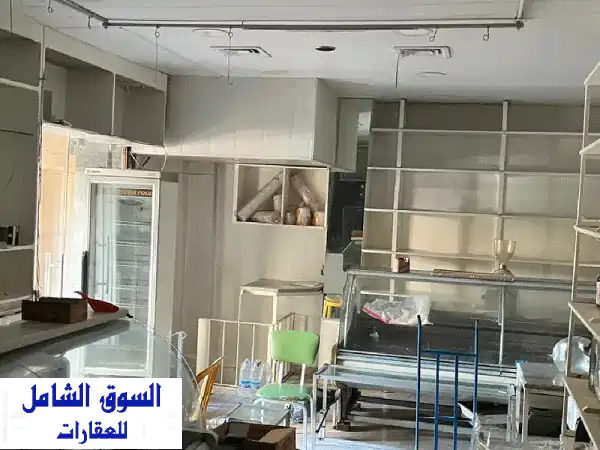 Shop for rent in Achrafieh EA84 محل تجاري للإيجار في الأشرفية
