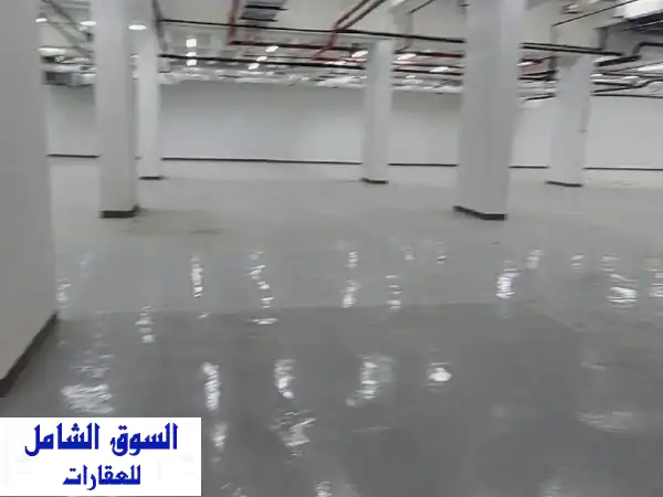 للإيجار بالري: قسيمة هنجر استراتيجية 1000م² | مثالية للتخزين والتصنيع | مكاتب وارتفاع 10م