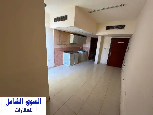 فرصة ذهبية: استوديو للإيجار السنوي بالروضة 1 عجمان...