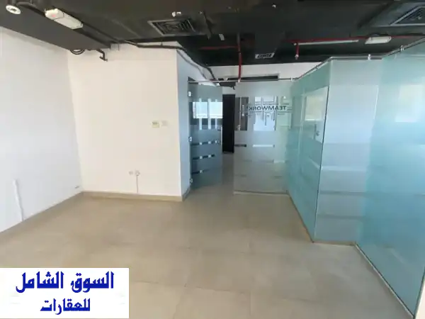 فرصتك الذهبية: مكتب فاخر للإيجار بالشارقة - طريق الوحدة الصناعية 1 | جاهز ومجهز بالكامل لعملك!