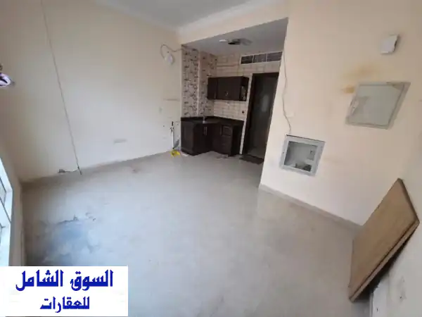 استوديو للإيجار السنوي (شيرينج) في الروضة  شارع...