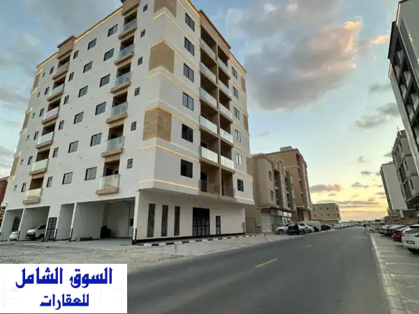 بناية للبيع في الجرف 3  عجمان فرصة استثمارية...