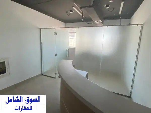فرصتك الذهبية: مكتب فاخر للإيجار بالشارقة -...