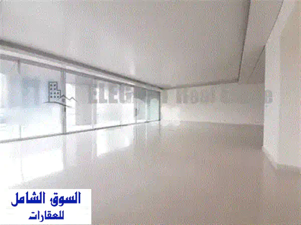 بنتهاوس فاخر مفروش للإيجار في يارزة - حديقة 265م، مسبح وفيو جبلي خلاب! عرض خاص 4000$/سنة!