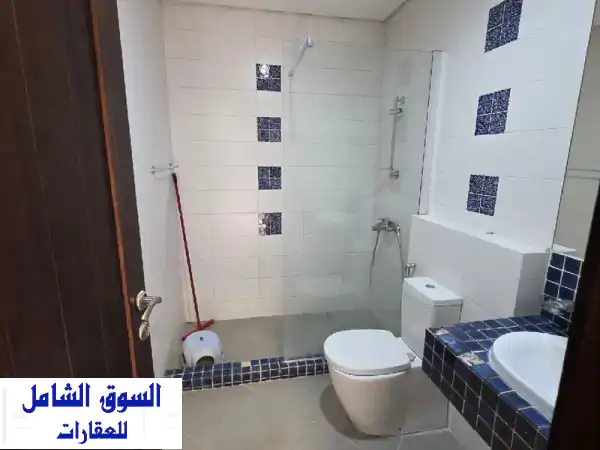 فيلا فخمة للإيجار بقلالي | 3 غرف نوم، مجلس، 4 حمامات | مكيفات وحوش واسع | 450 د.ب