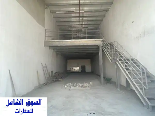 فرصة استثمارية مميزة: مستودعات جديدة للإيجار...