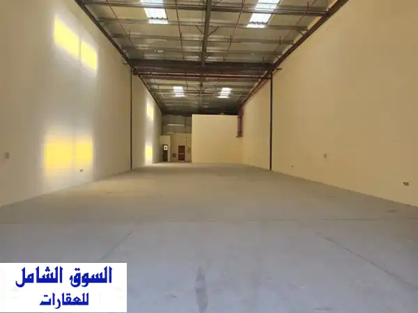 للإيجار مستودعات في أم أرت الشارقة مساحات مختلفه...