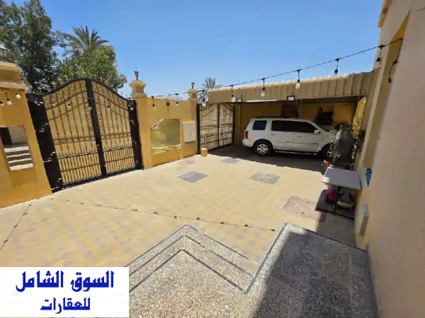 للبيع فلتين طابقين في الشارقة / الغافية مساحة 8000 قدم (ملكية واحدة) موقع ممتاز زاوية علي شارعين ...