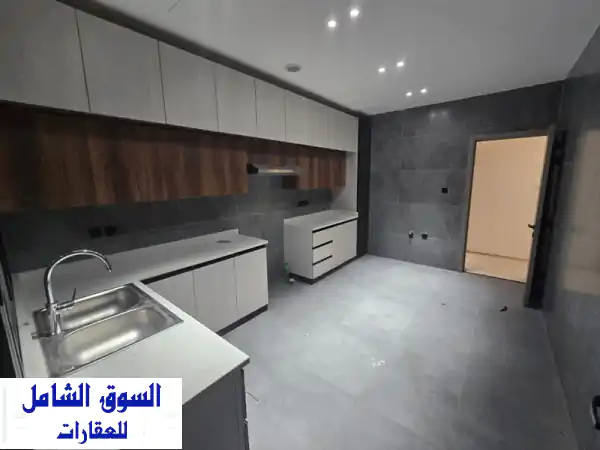 فيلا فاخرة للإيجار السنوي بالحليو 2 عجمان | 4 غرف نوم | 100 ألف درهم - موقع عائلي مميز