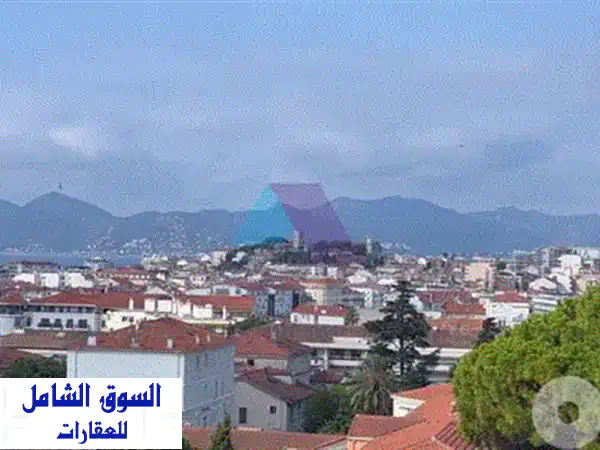 CANNES – MONTFLEURY  TOP FLOOR • SEA VIEW • PRIME LOCATION